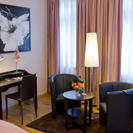 Suiten Hotel Dependance Laterne Baden-Baden Exterior foto