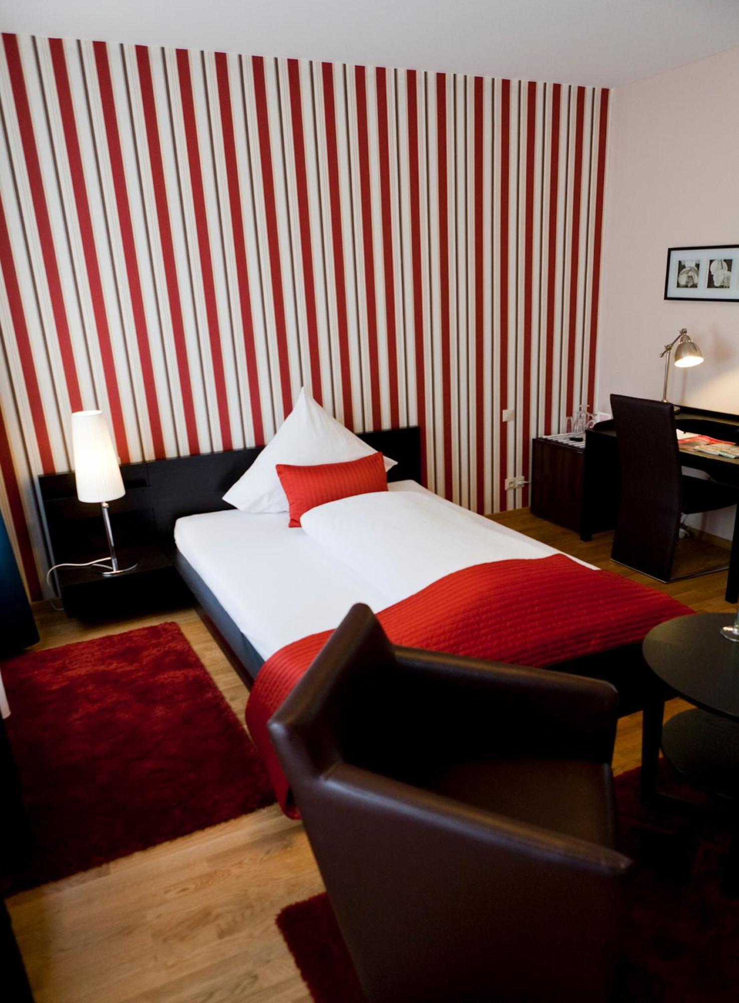 Suiten Hotel Dependance Laterne Baden-Baden Exterior foto